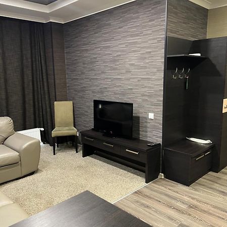 Elite Hotel Balti Bagian luar foto