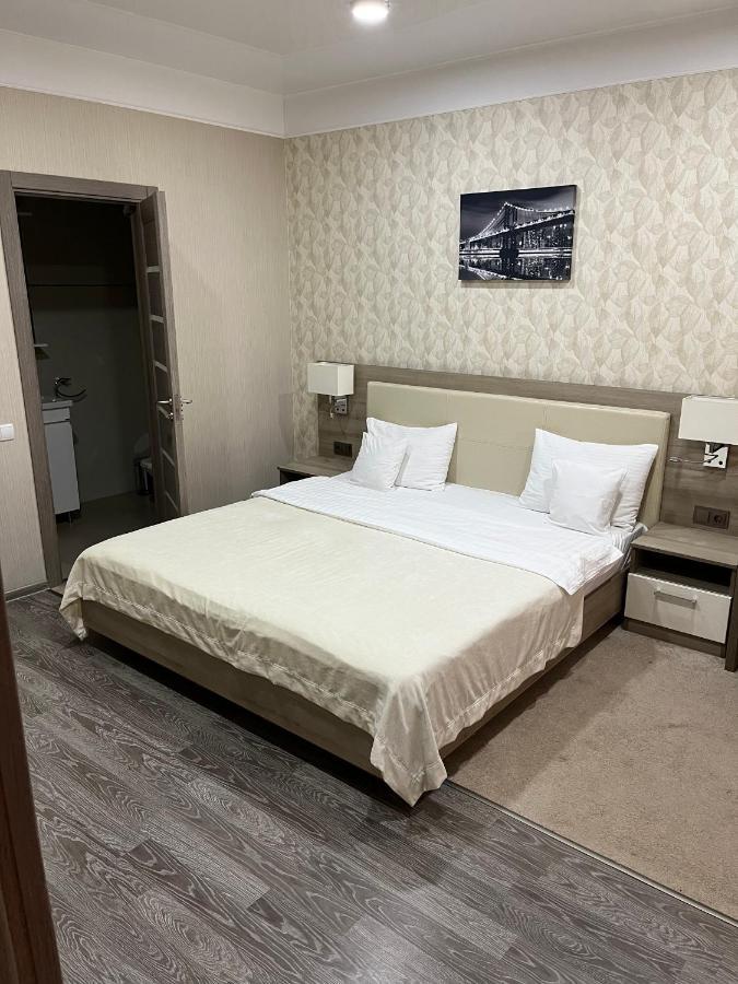 Elite Hotel Balti Bagian luar foto