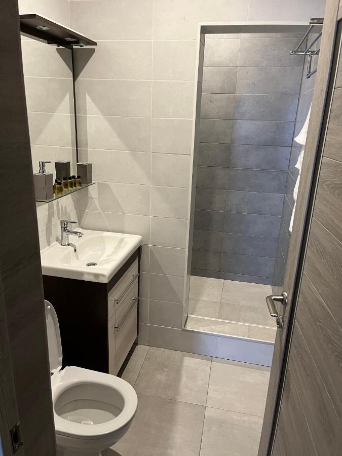 Elite Hotel Balti Bagian luar foto