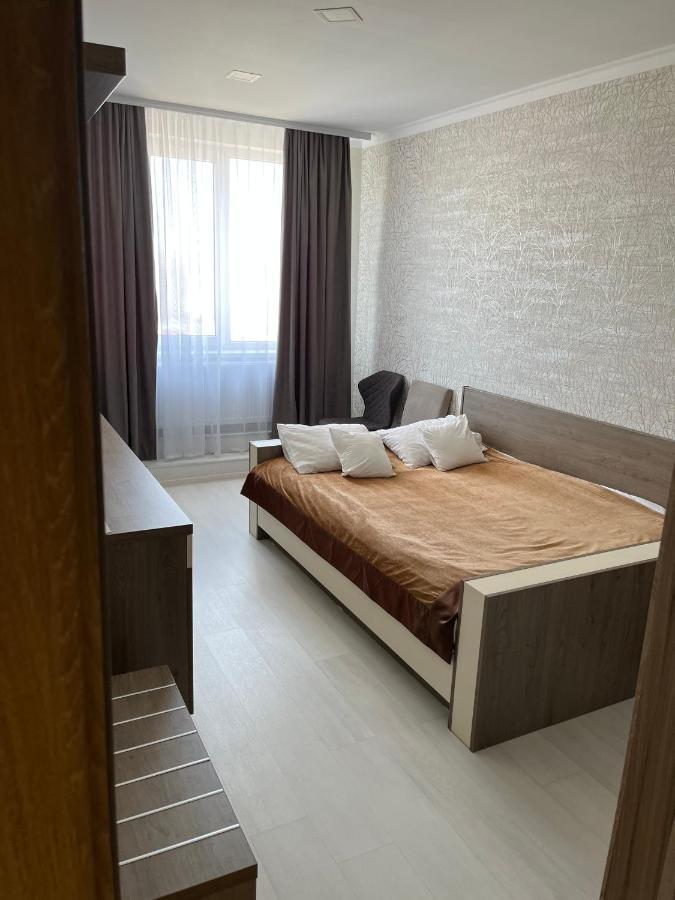 Elite Hotel Balti Bagian luar foto