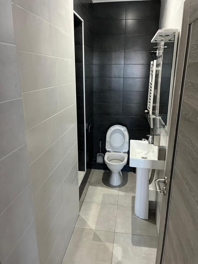 Elite Hotel Balti Bagian luar foto