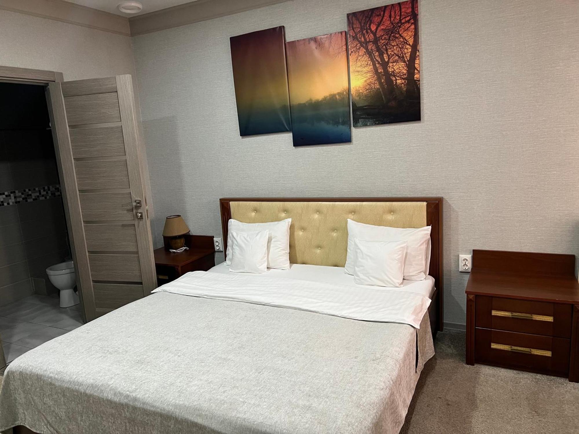 Elite Hotel Balti Bagian luar foto